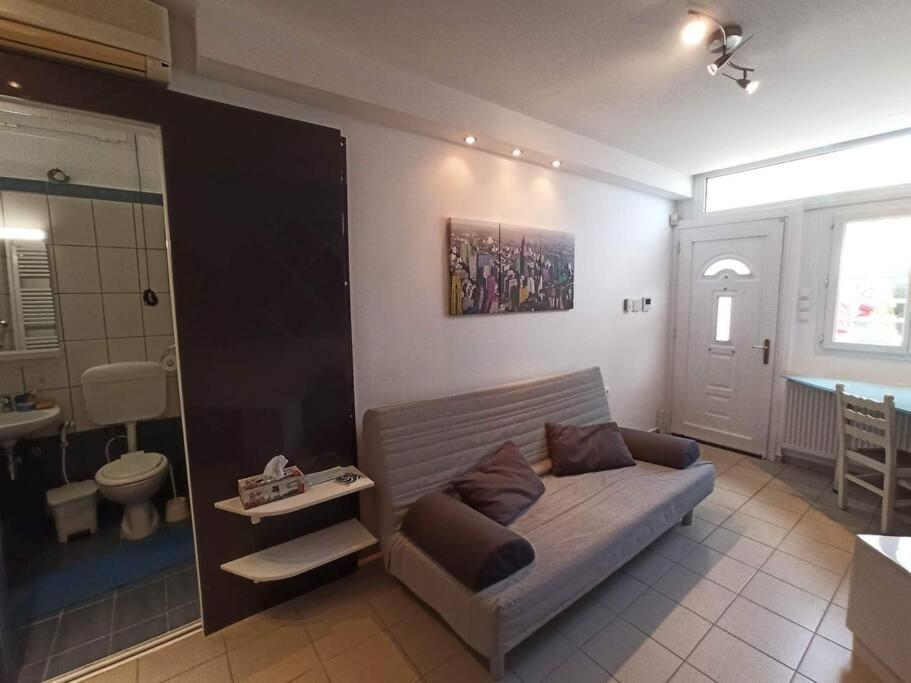 Takis & Machi House Apartment Rafina  Exterior photo